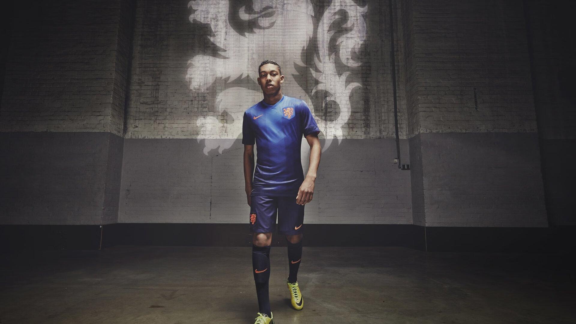 泰森-钱德勒回忆惊心往事，汉密尔顿大腿中枪仍坚持比赛，诠释硬汉精神